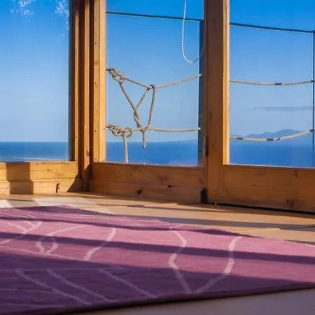 Lantgård Intact Farm