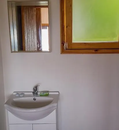 Intact Farm 팜스테이